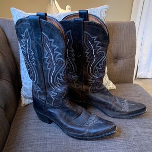 Lucchese Women’s Western boots size 8